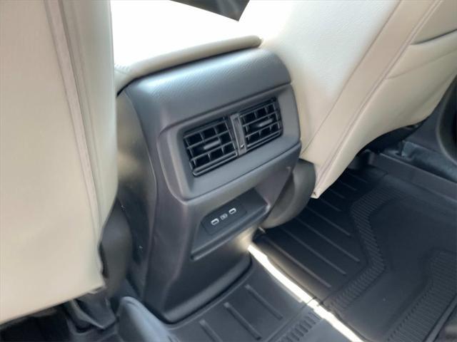 Photo of 2026 Crystal Black Pearl Honda CR-V