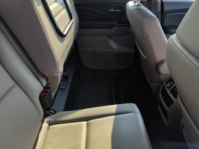 Photo of 2017 White Diamond Pearl Honda Ridgeline