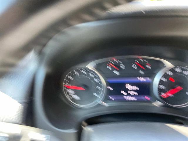 Photo of 2022 Summit White GMC Terrain