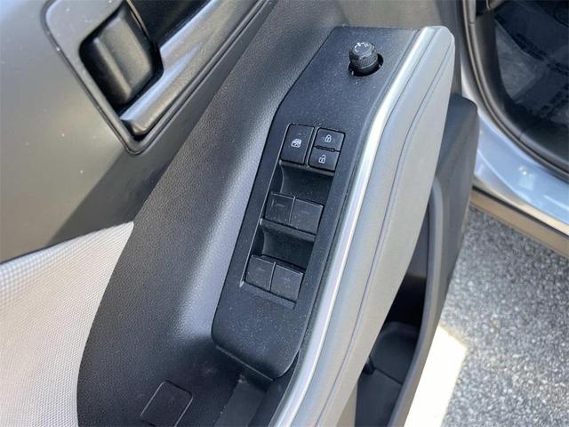 Photo of 2020 Celestial Silver Metallic Toyota Highlander