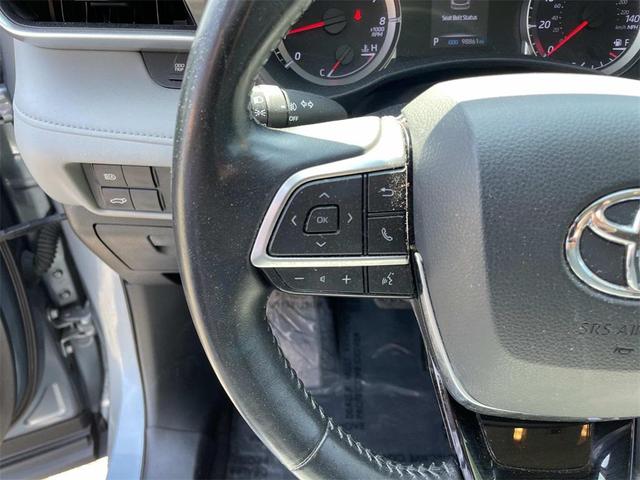 Photo of 2020 Celestial Silver Metallic Toyota Highlander