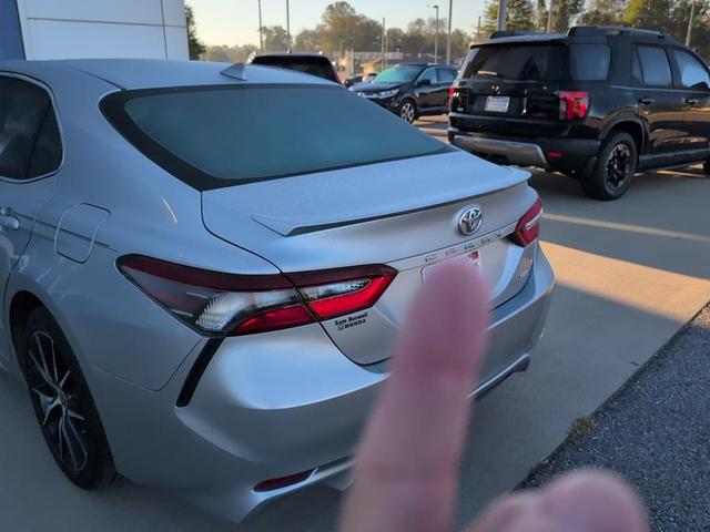 Photo of 2021 Celestial Silver Metallic Toyota Camry