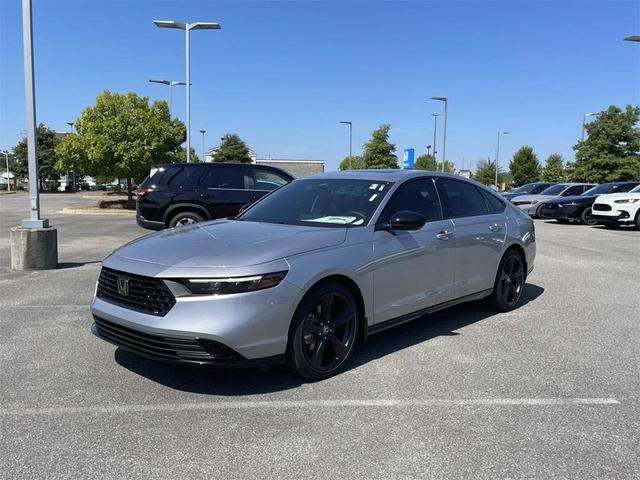 Photo of 2025 Solar Silver Metallic Honda Accord Hybrid