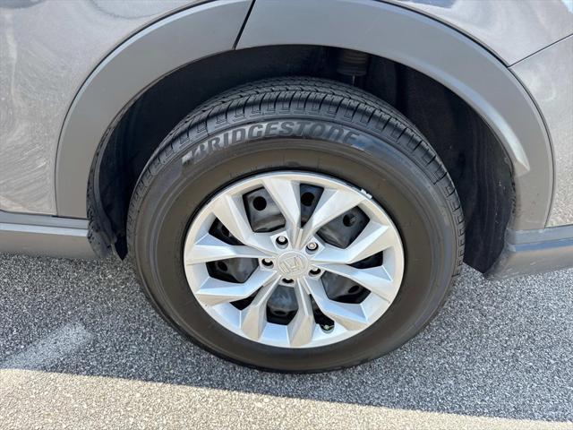 Photo of 2025 Meteorite Gray Metallic Honda CR-V