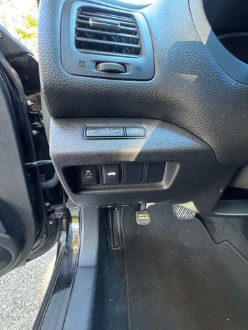 Photo of 2014 Super Black Nissan Altima
