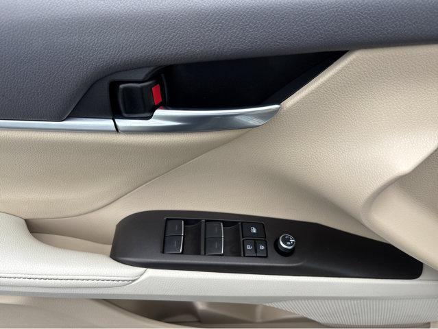 Photo of 2023 Wind Chill Pearl Toyota Camry Hybrid