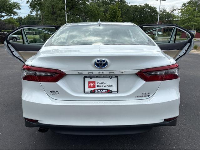 Photo of 2023 Wind Chill Pearl Toyota Camry Hybrid