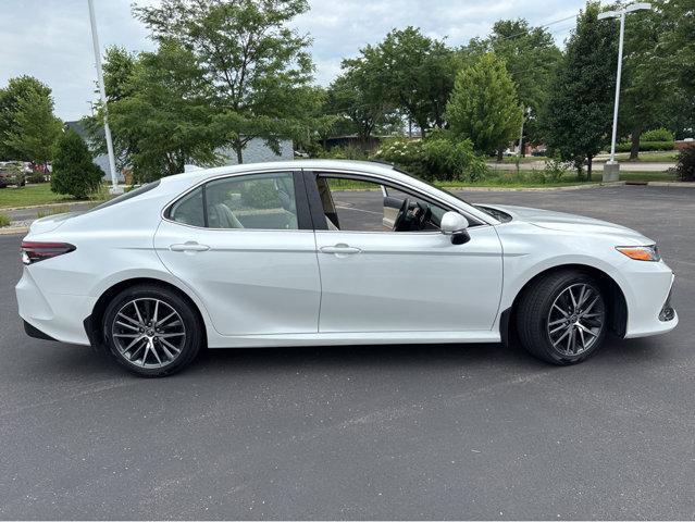 Photo of 2023 Wind Chill Pearl Toyota Camry Hybrid