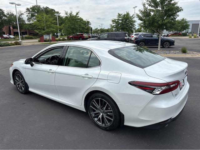 Photo of 2023 Wind Chill Pearl Toyota Camry Hybrid