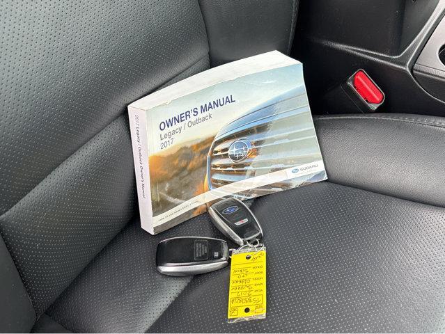 Photo of 2017 Ice Silver Metallic Subaru Outback