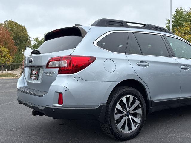 Photo of 2017 Ice Silver Metallic Subaru Outback