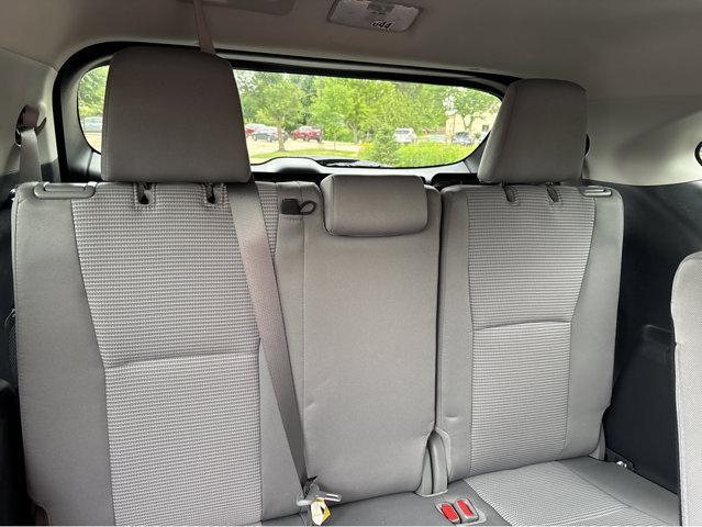 Photo of 2024 Midnight Black Metallic Toyota Highlander