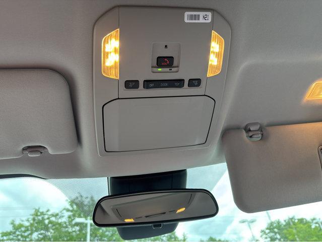 Photo of 2024 Midnight Black Metallic Toyota Highlander