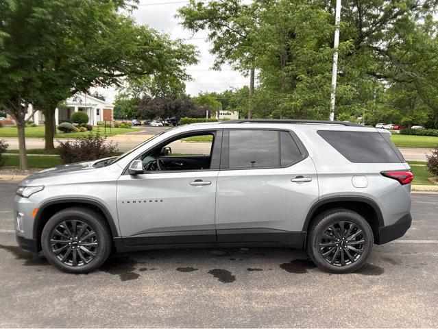 Photo of 2024 Sterling Gray Metallic Chevrolet Traverse