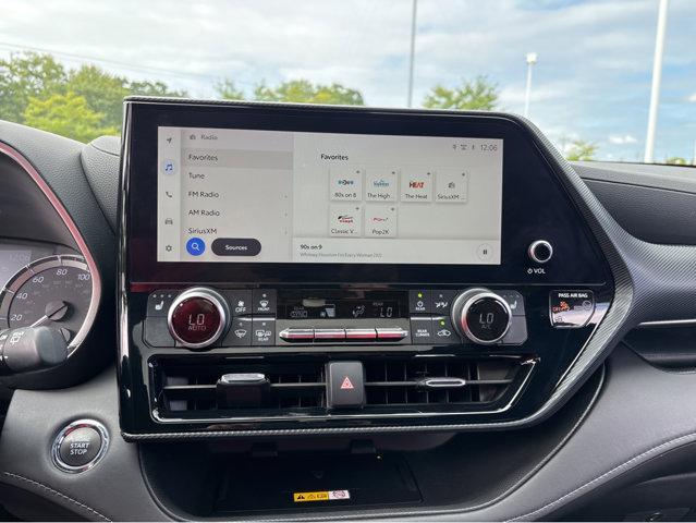 Photo of 2023 Magnetic Gray Metallic Toyota Highlander