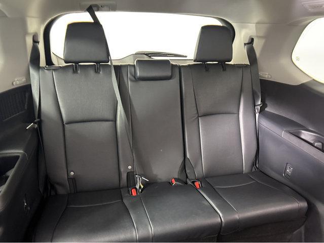 Photo of 2025 Ruby Flare Pearl Toyota Grand Highlander