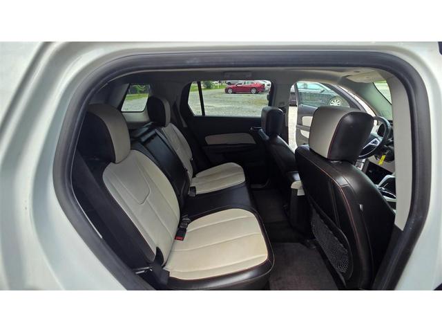 Photo of 2014 White GMC Terrain