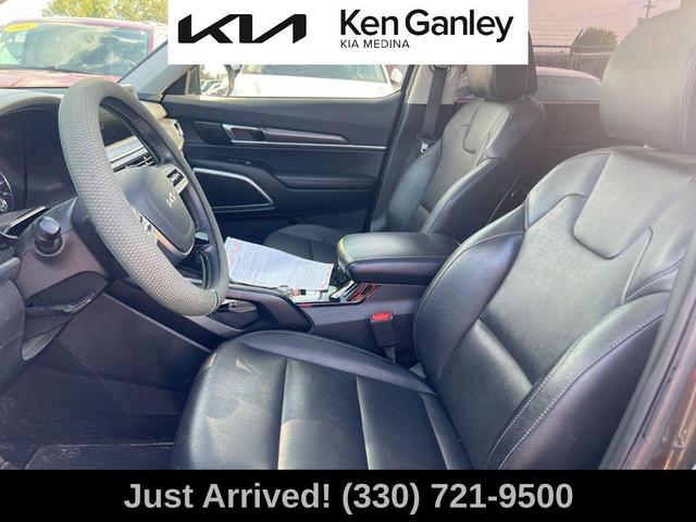 Photo of 2022 Dark Moss Kia Telluride