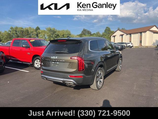 Photo of 2022 Dark Moss Kia Telluride