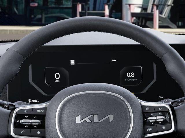 Photo of 2026 Snow White Pearl Kia Carnival