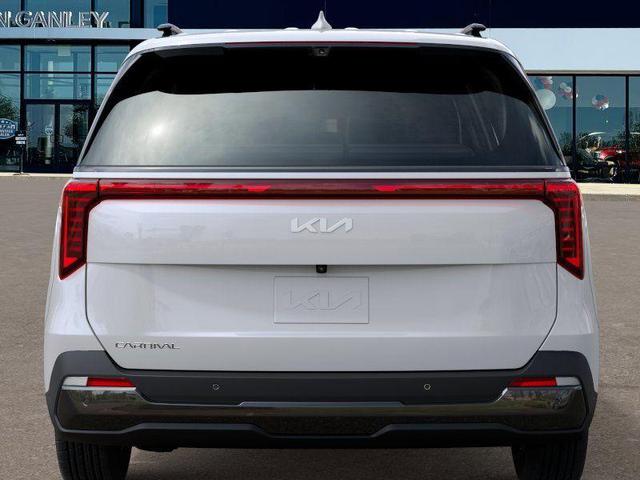 Photo of 2026 Snow White Pearl Kia Carnival