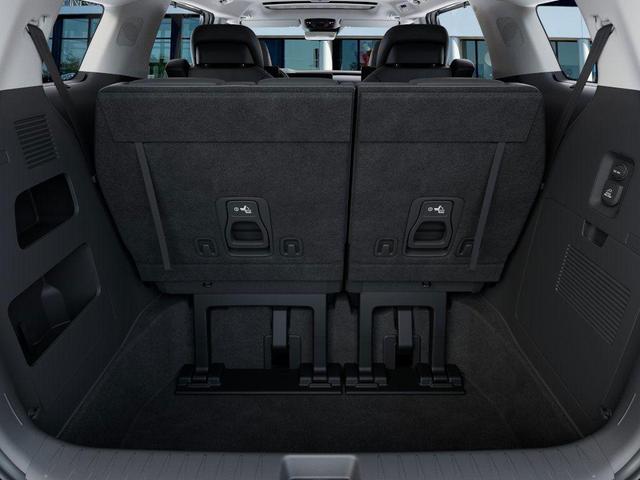 Photo of 2026 Snow White Pearl Kia Carnival