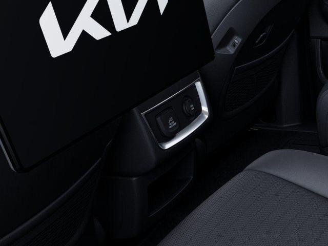 Photo of 2026 Snow White Pearl Kia Carnival