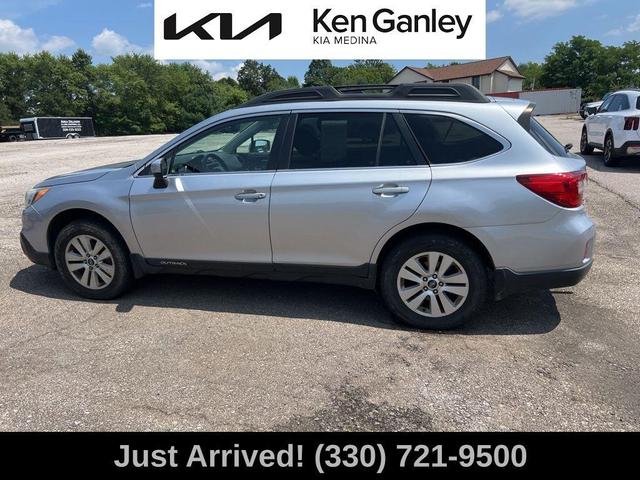 Photo of 2015 Ice Silver Metallic Subaru Outback