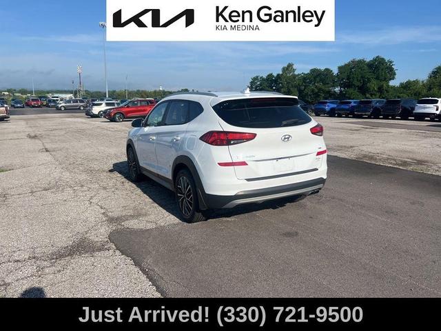Photo of 2019 Dazzling White Hyundai TUCSON