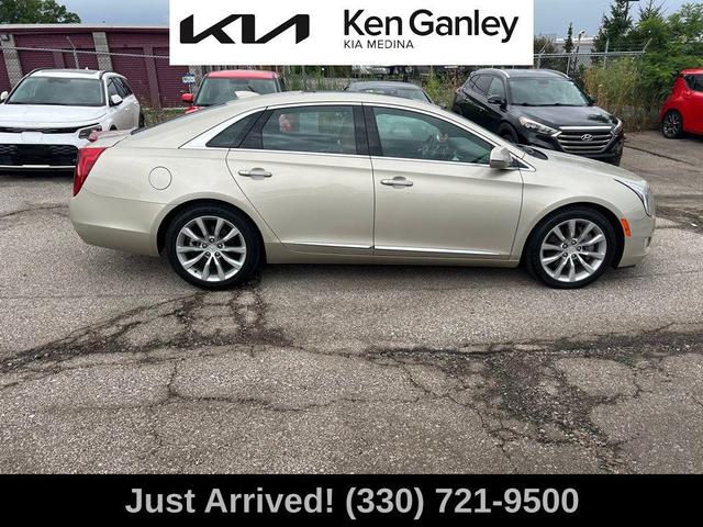Photo of 2016 Silver Coast Metallic Cadillac XTS