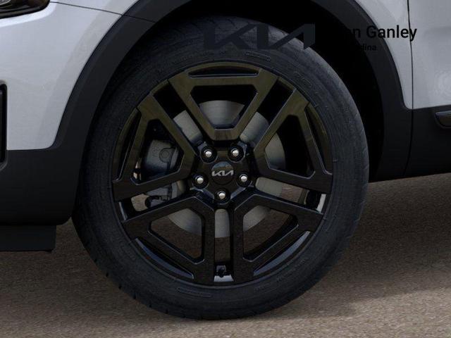 Photo of 2025 Glacial White Pearl Kia Telluride
