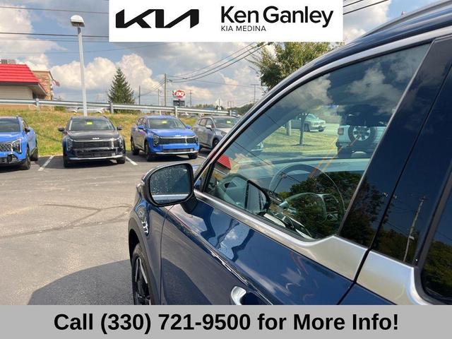Photo of 2024 Midnight Black Kia Telluride