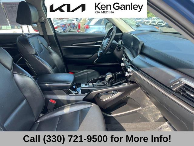 Photo of 2024 Midnight Black Kia Telluride