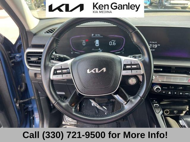 Photo of 2024 Midnight Black Kia Telluride