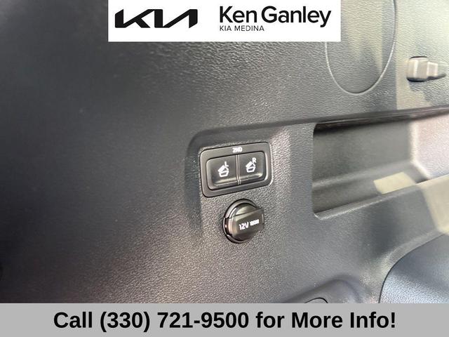 Photo of 2024 Midnight Black Kia Telluride