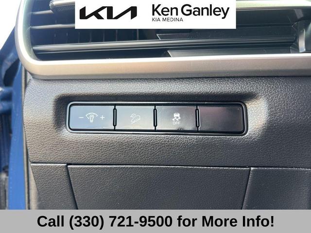 Photo of 2024 Midnight Black Kia Telluride