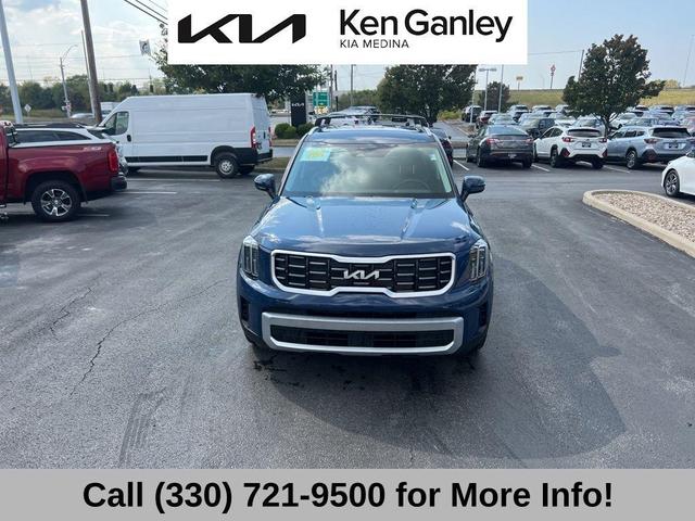 Photo of 2024 Midnight Black Kia Telluride