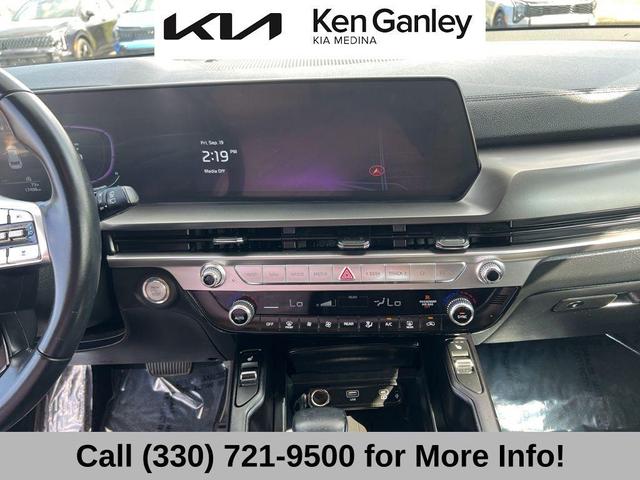 Photo of 2024 Midnight Black Kia Telluride