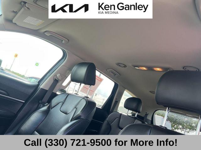 Photo of 2024 Midnight Black Kia Telluride