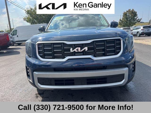 Photo of 2024 Midnight Black Kia Telluride