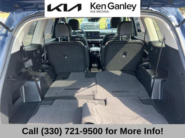 Photo of 2024 Midnight Black Kia Telluride