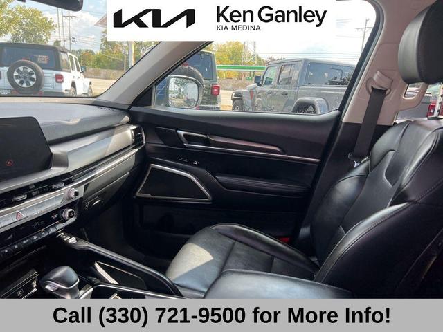 Photo of 2024 Midnight Black Kia Telluride