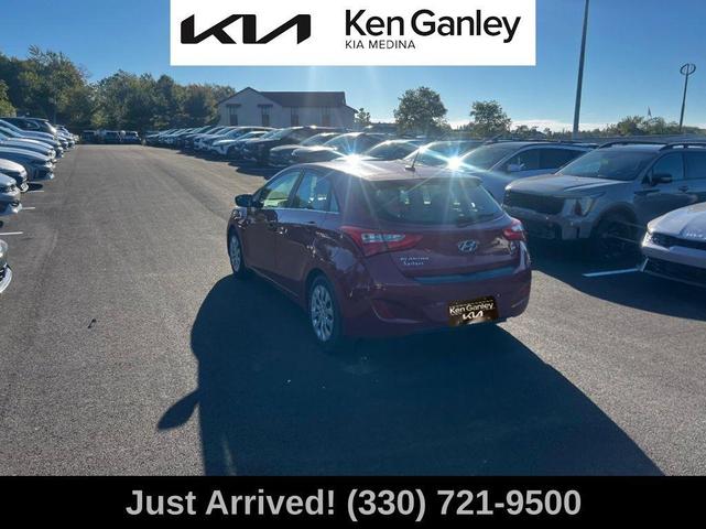 Photo of 2016 Scarlet Red Pearl Hyundai Elantra GT