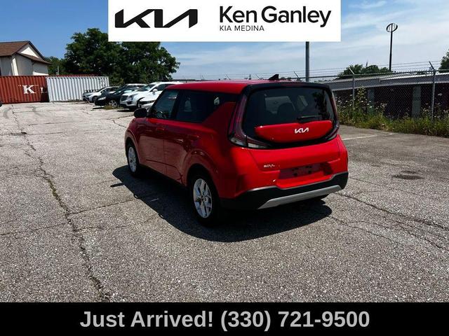 Photo of 2023 Inferno Red Kia Soul