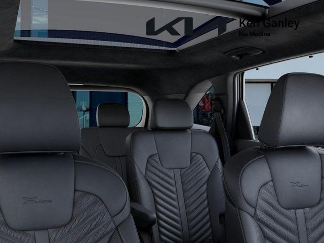 Photo of 2025 Ebony Black Kia Sorento