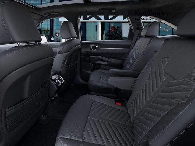 Photo of 2025 Ebony Black Kia Sorento