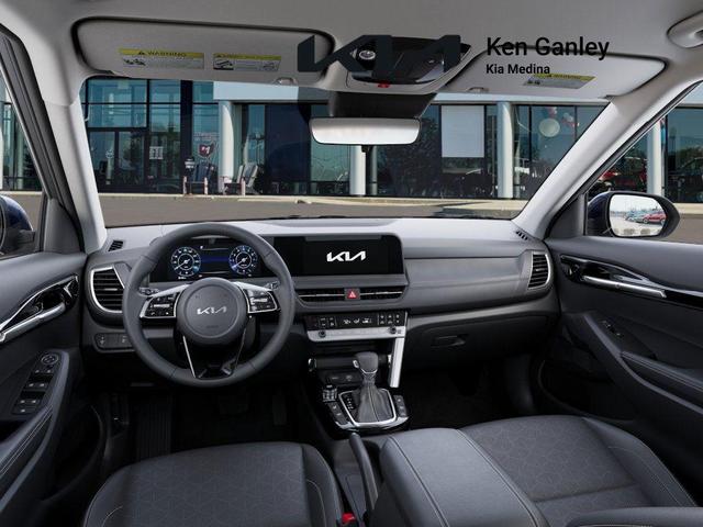 Photo of 2025 Dark Ocean Blue Kia Seltos