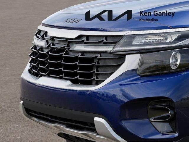 Photo of 2025 Dark Ocean Blue Kia Seltos
