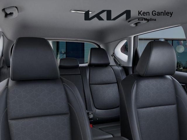 Photo of 2025 Dark Ocean Blue Kia Seltos