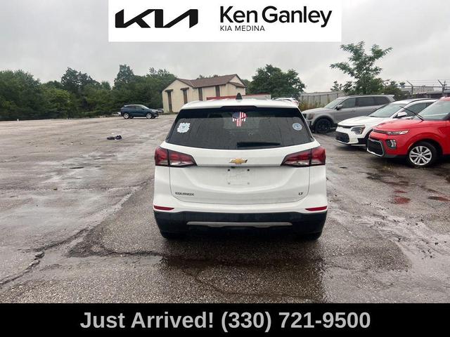 Photo of 2022 Summit White Chevrolet Equinox